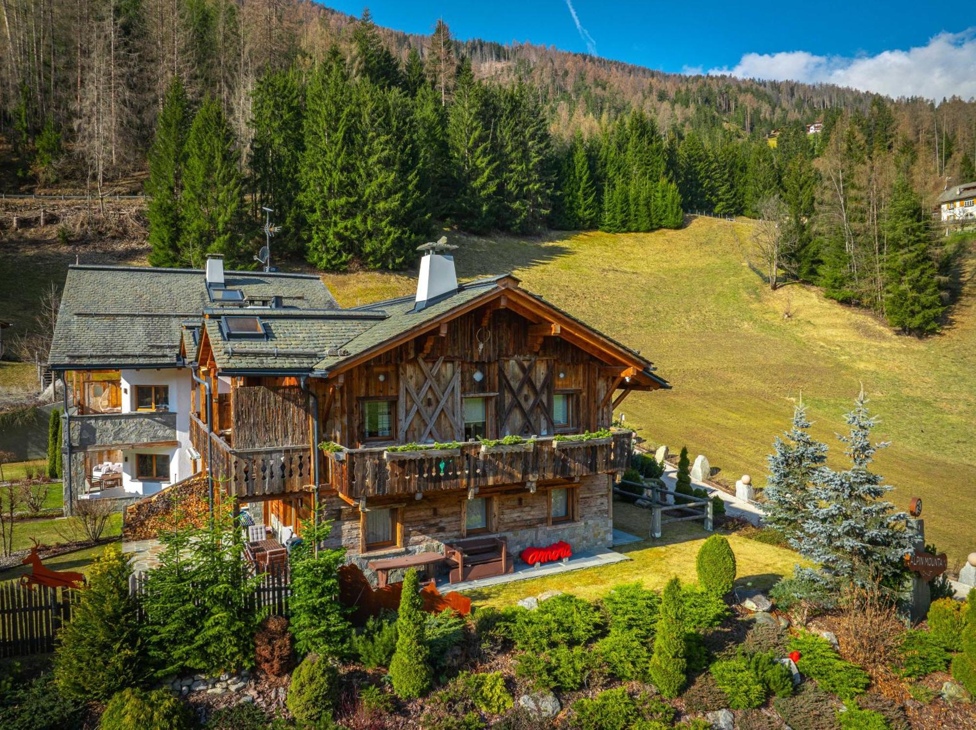 Alpine Mountain Chalet San Vigilio Di Marebbe Dış mekan fotoğraf